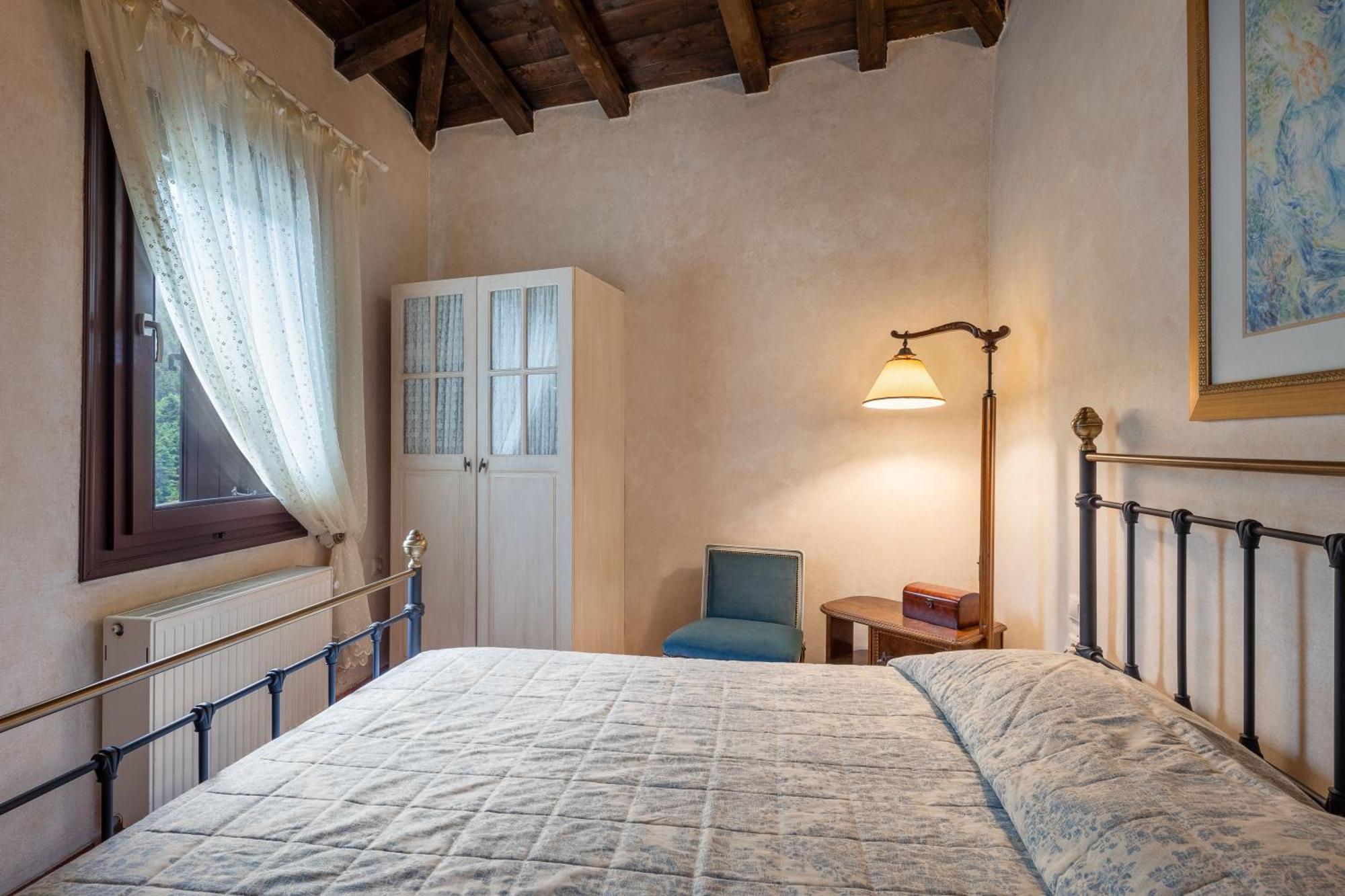 Ostra Menalon Luxury Suites Kardaras Exterior photo