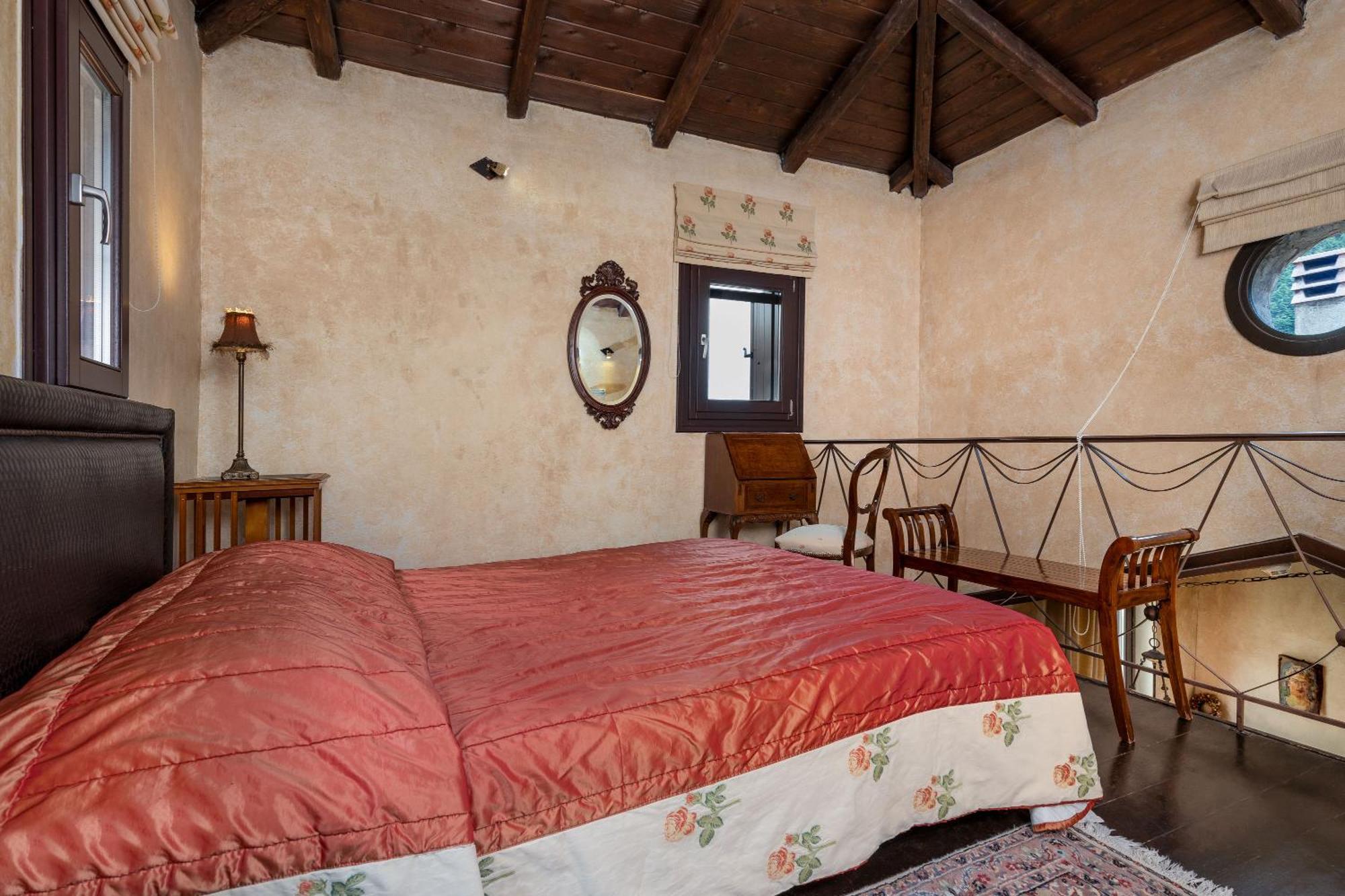 Ostra Menalon Luxury Suites Kardaras Room photo