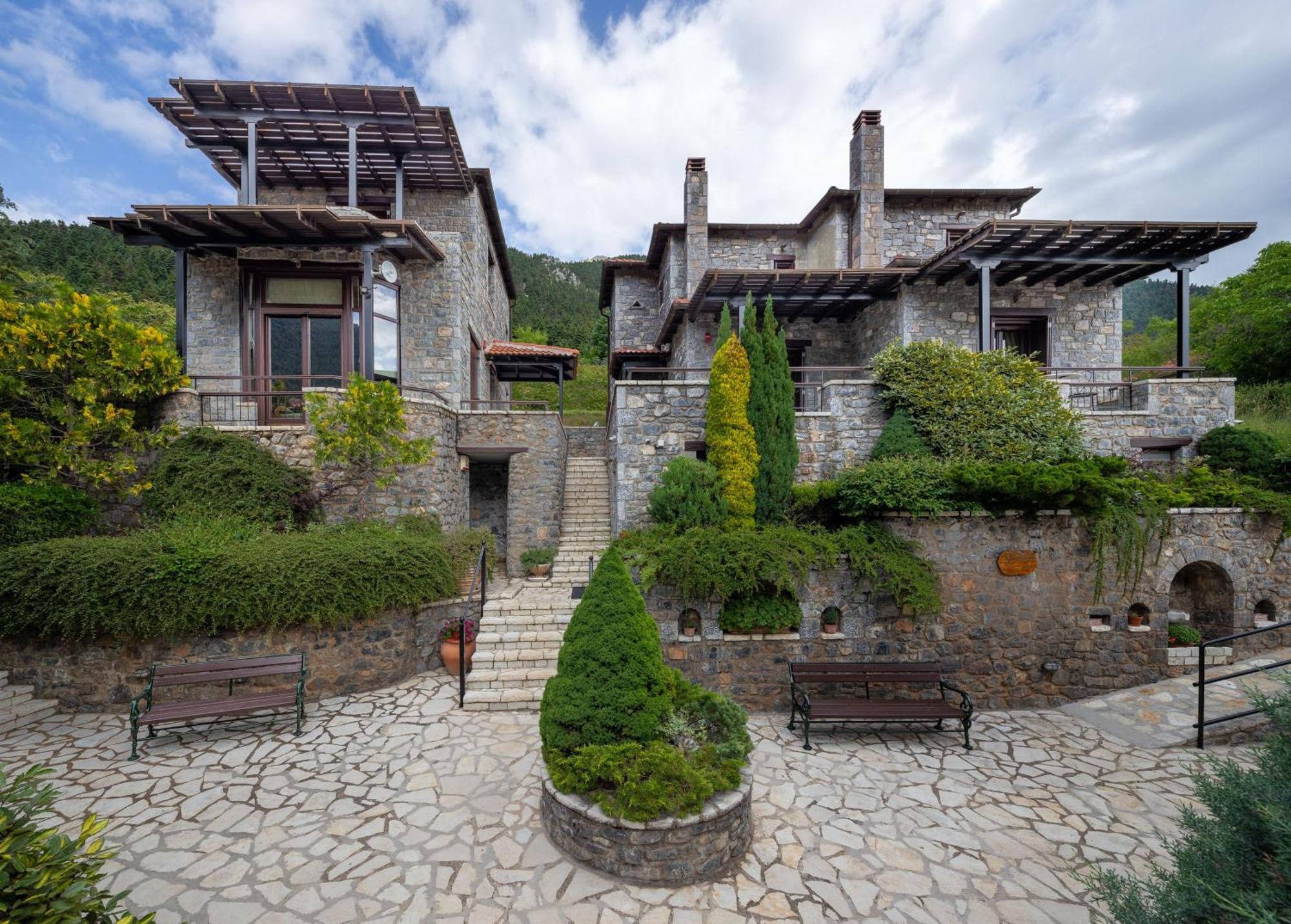 Ostra Menalon Luxury Suites Kardaras Exterior photo